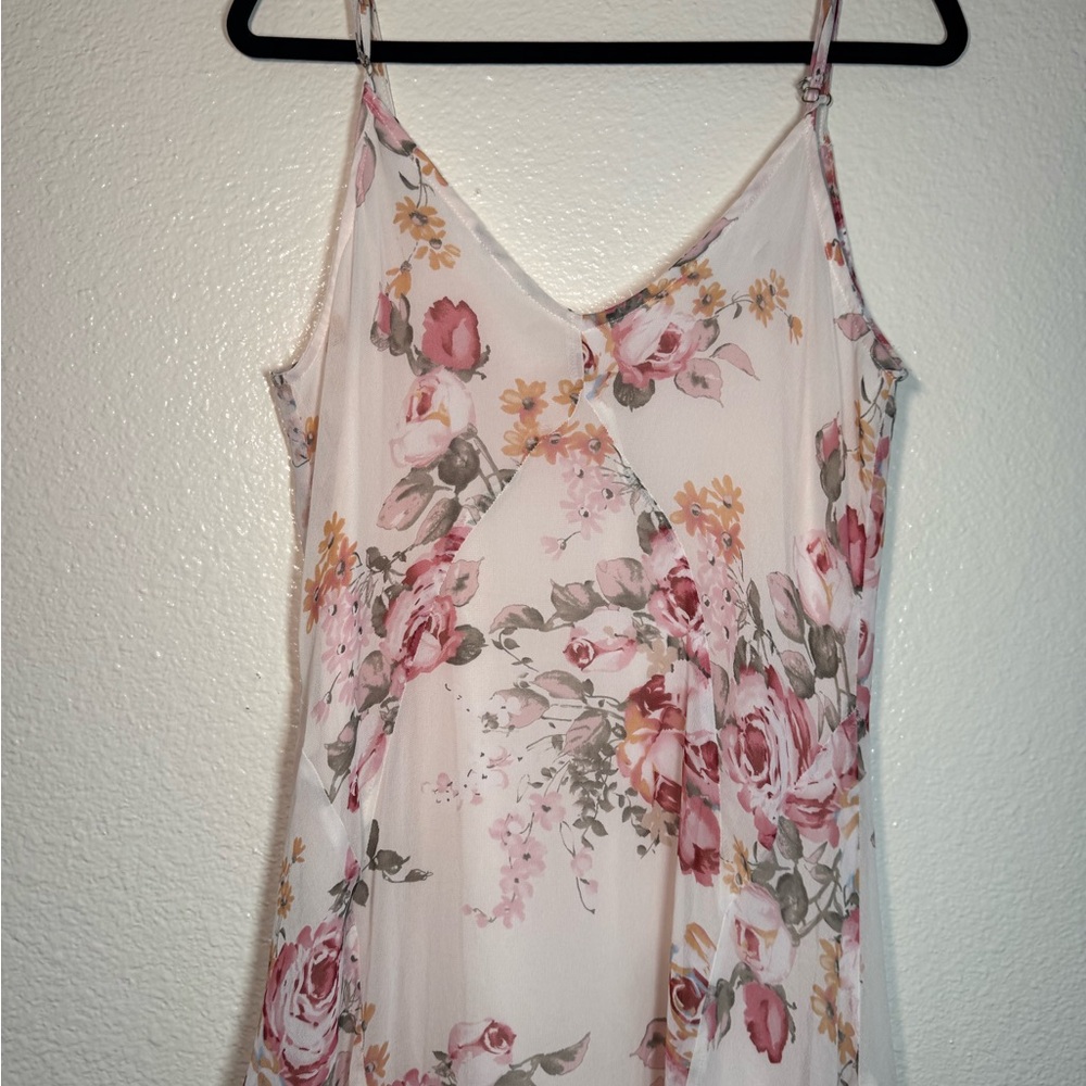 Dress Forum Pink and White Floral Maxi Dress - Picture 2 of 6